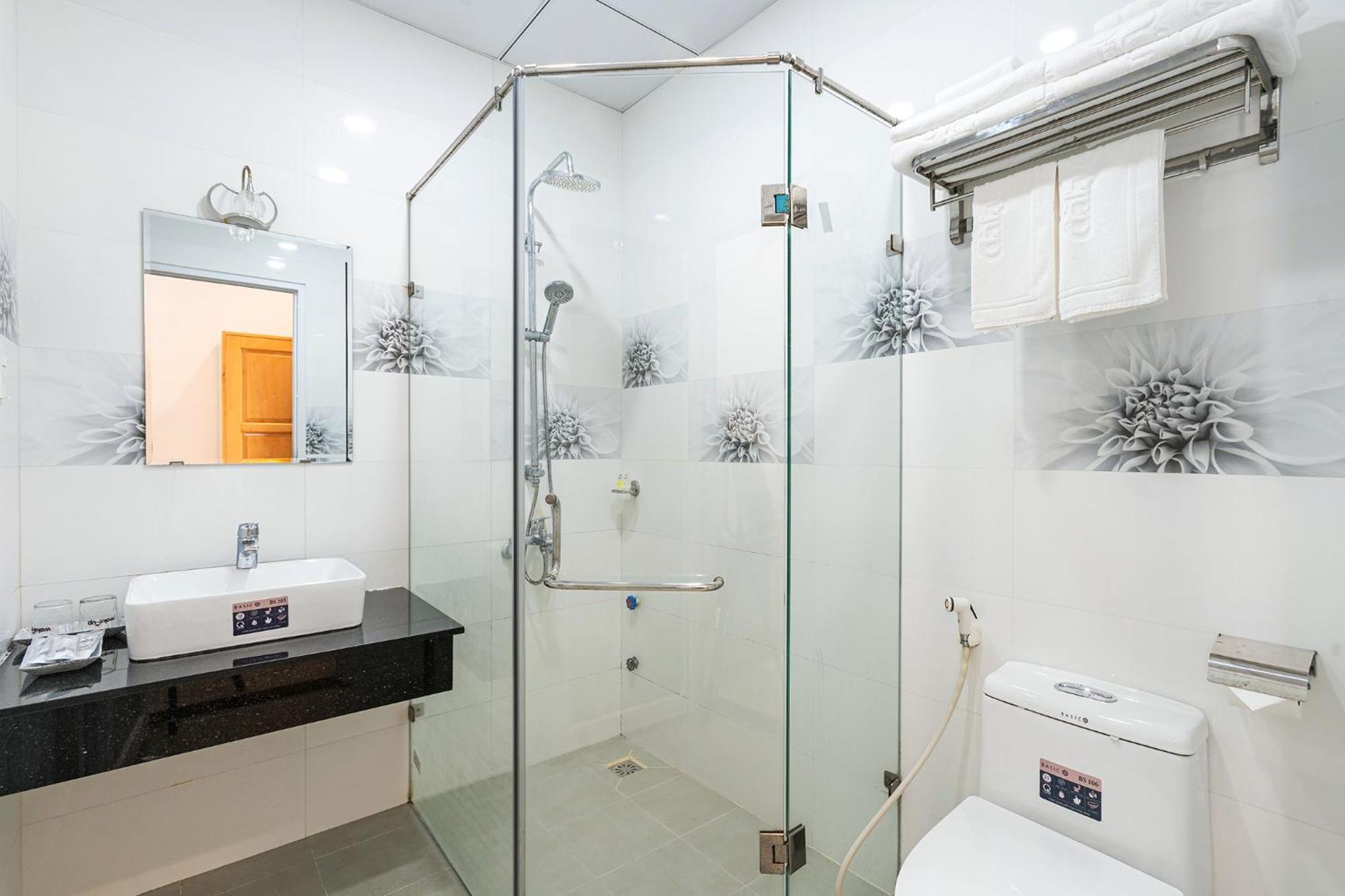Dalat Wind Hotel Екстериор снимка